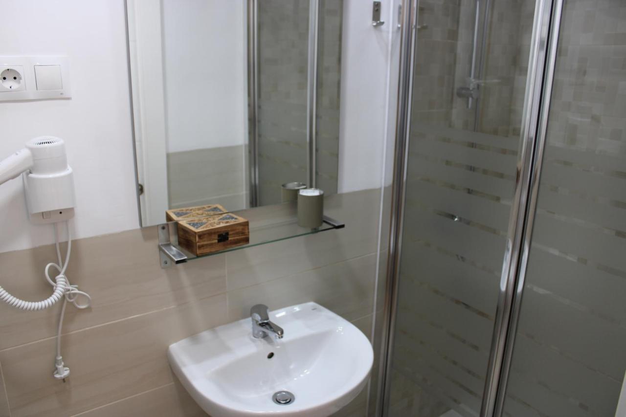 Fan Rooms Galvez Málaga Eksteriør bilde