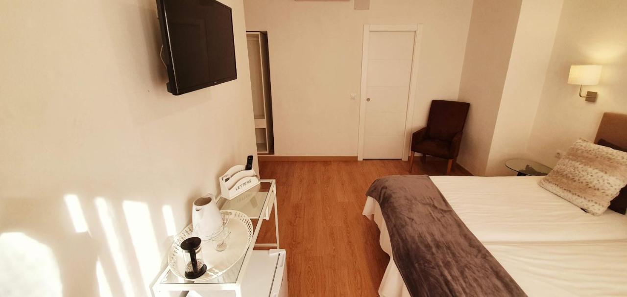 Fan Rooms Galvez Málaga Eksteriør bilde
