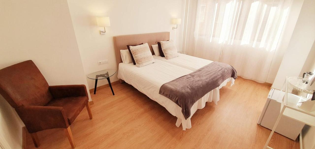 Fan Rooms Galvez Málaga Eksteriør bilde